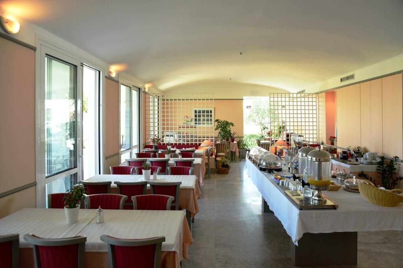 Mantenia Hotel Platanész Kültér fotó